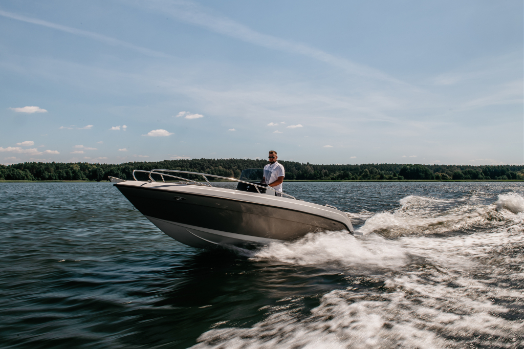 Giant 530 sport consoleboot — foto 8 van 9