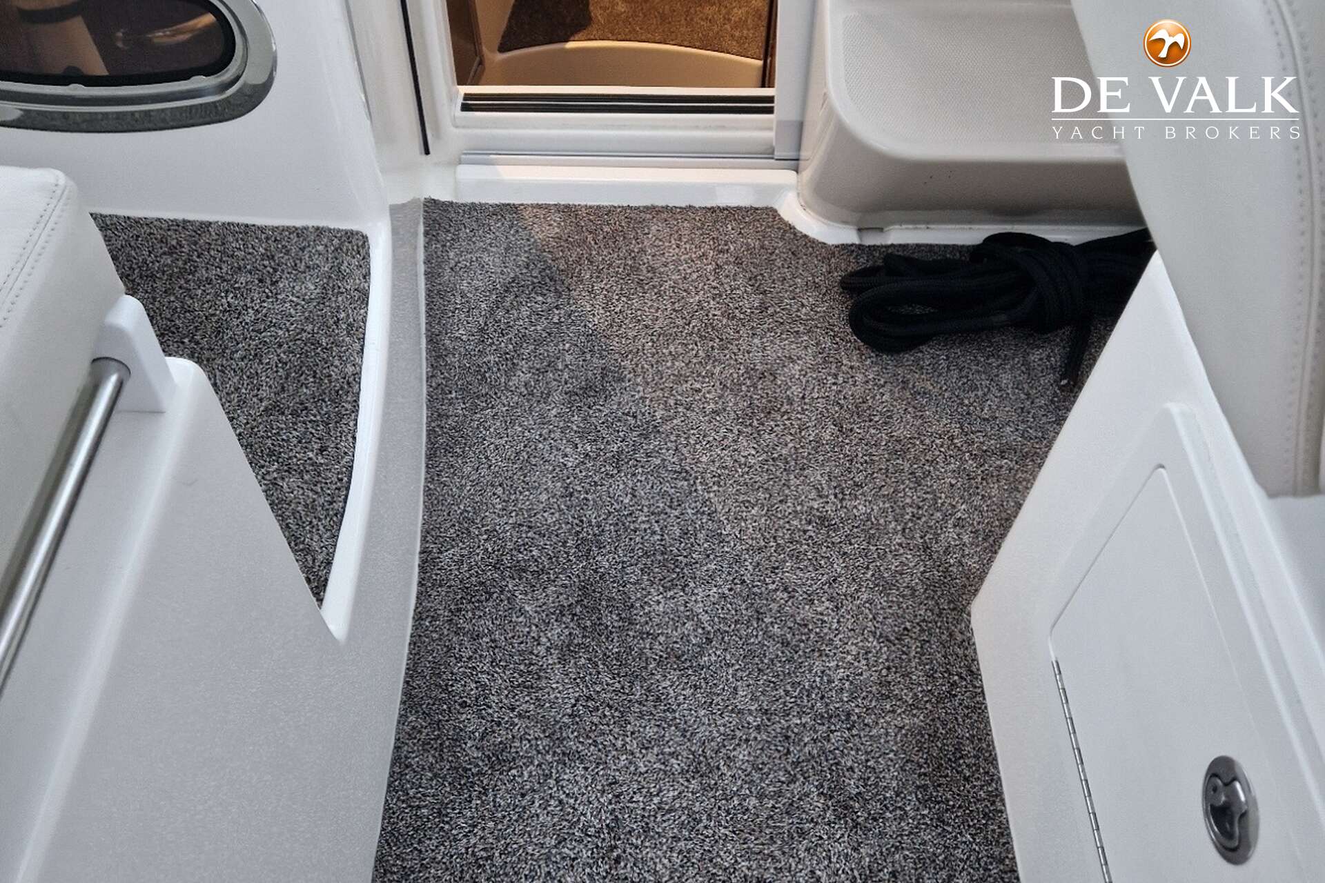 Boston Whaler 285 Conquest Pilothouse — foto 17 van 43