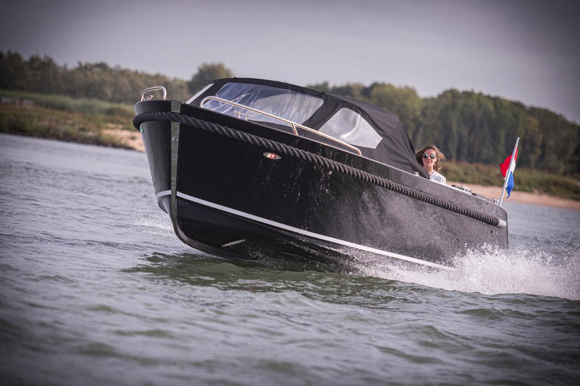 Maxima 720 Retro — foto 10 van 12