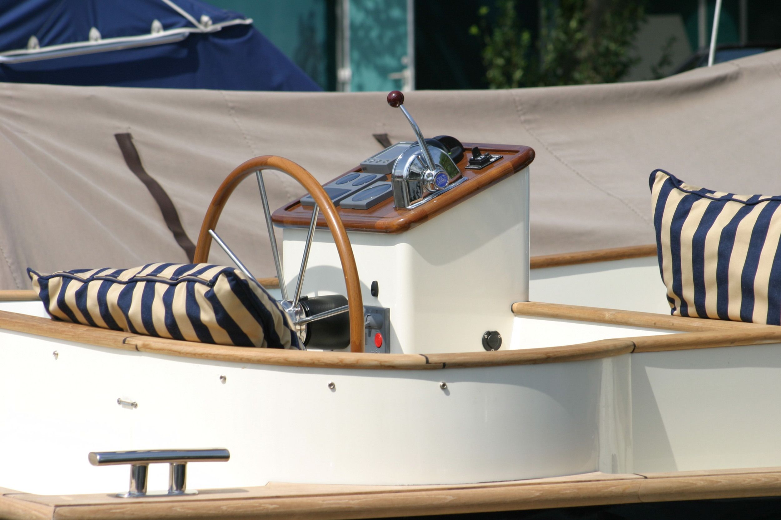 Menken Newport Bass — foto 16 van 18