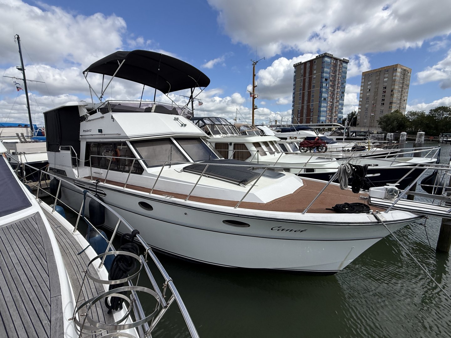 President 37 Flybridge — foto 2 van 12