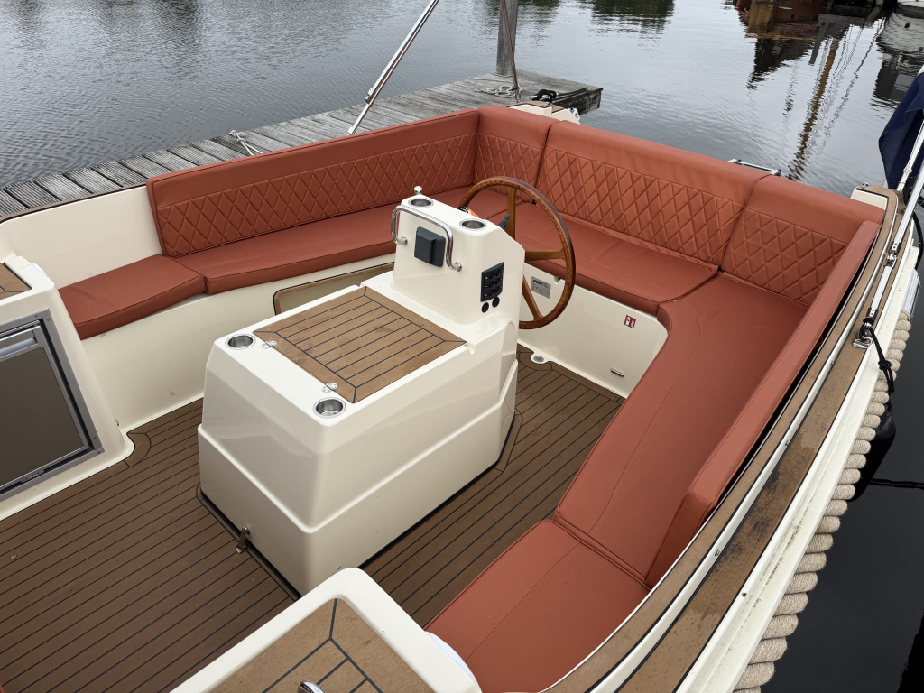 Intender 820 — foto 4 van 23