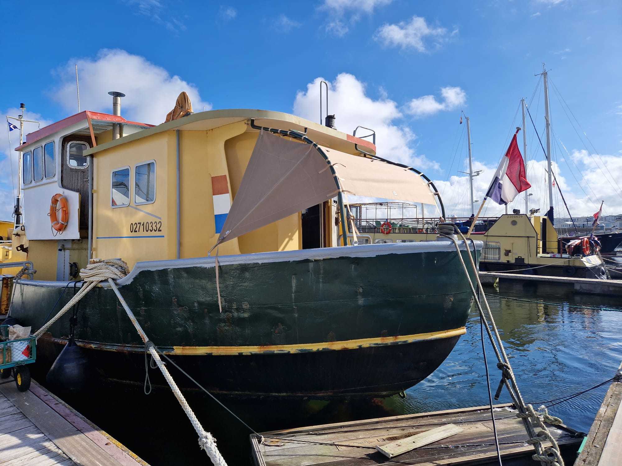 Ex Viskottter/ Varend Woonschip 21.05 — foto 4 van 75