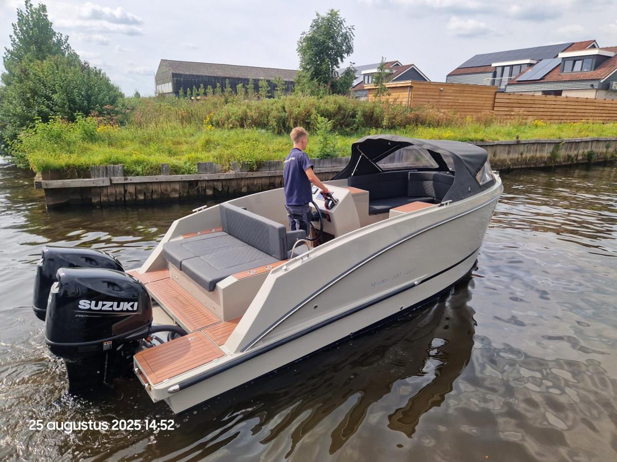 Maxima 680 Sport Lounge — foto 3 van 28