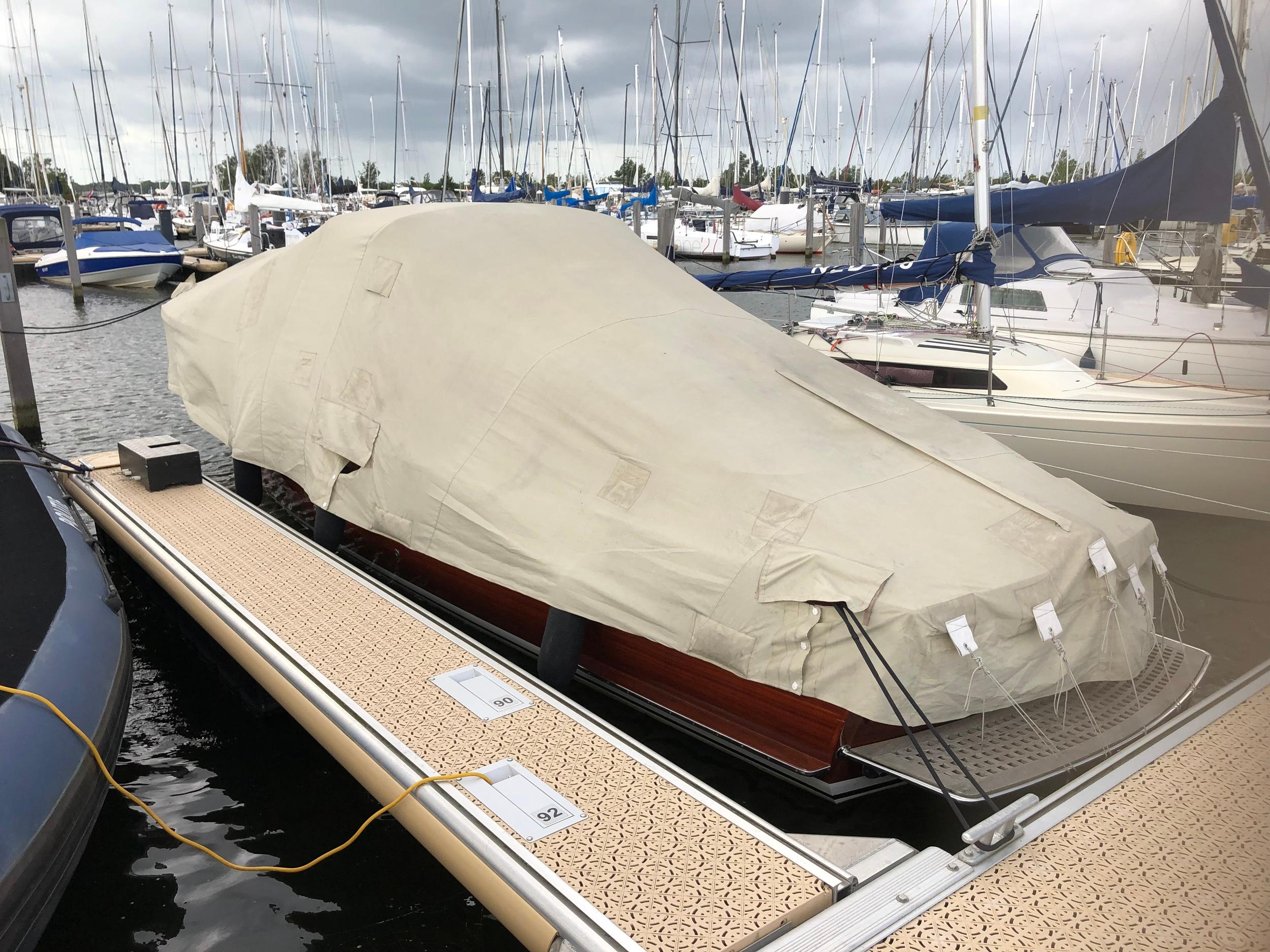 Rapsody 29 Ft. OC — foto 15 van 30