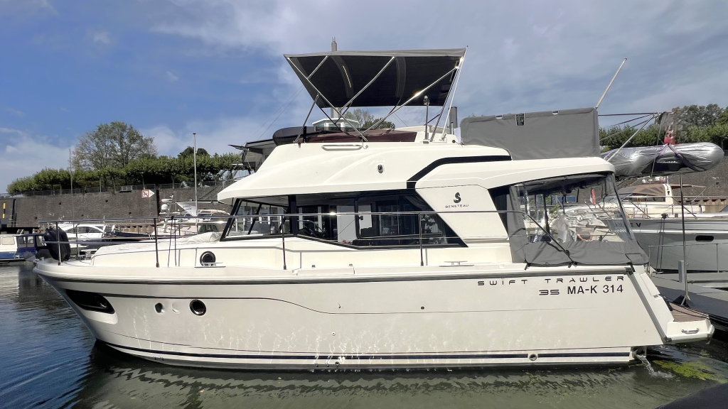 Beneteau Swift Trawler 35 — foto 3 van 76
