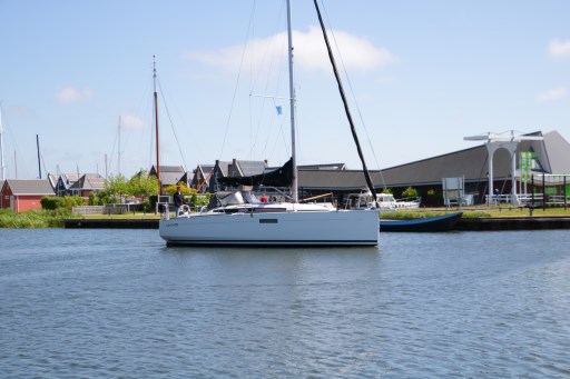 Jeanneau Sun Odyssey 349 (2018) — foto 3 van 12