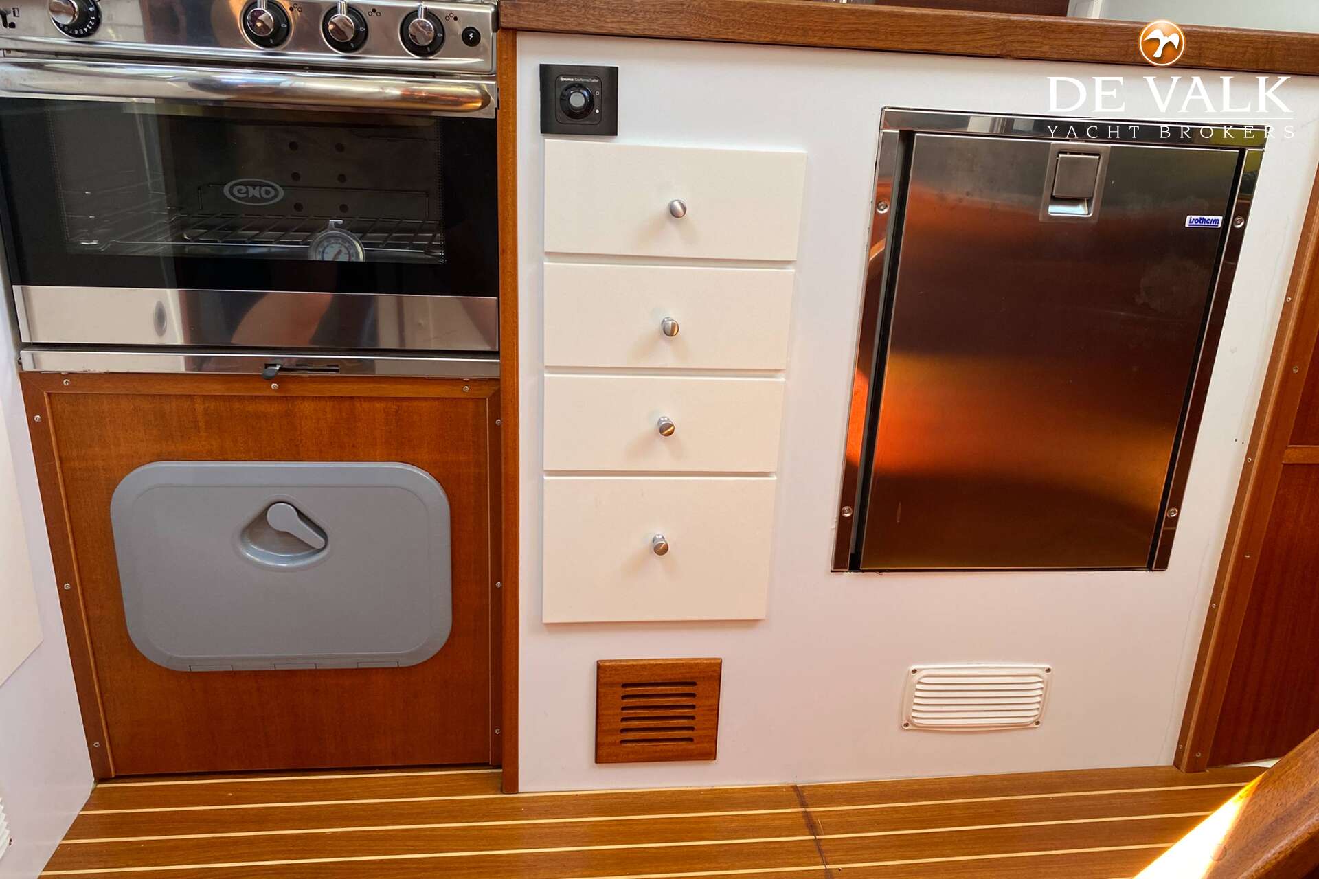 Overseas 394 — foto 33 van 40