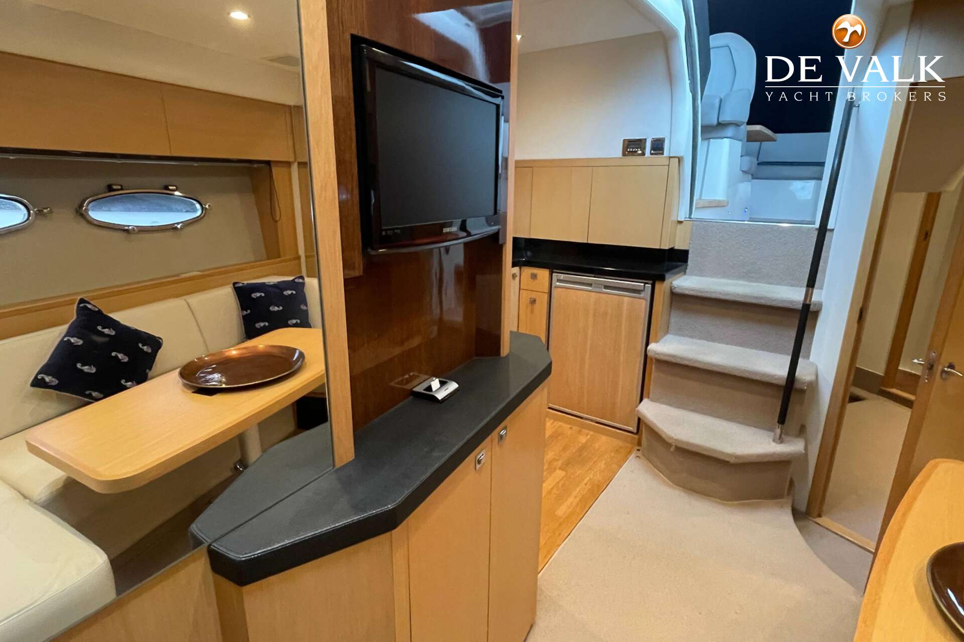 Princess V42 — foto 19 van 30