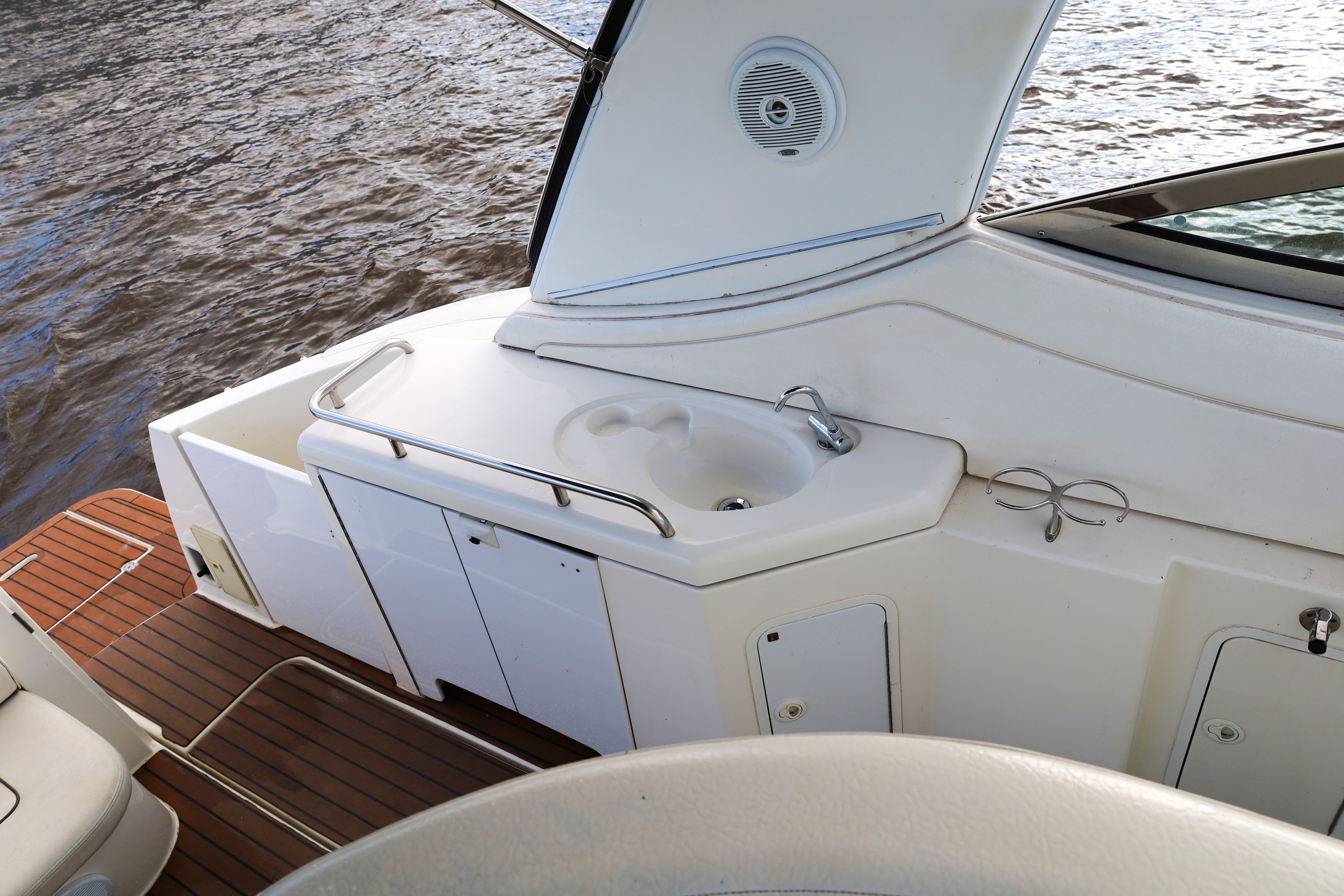 Cruiser Yachts 370 Express — foto 11 van 31