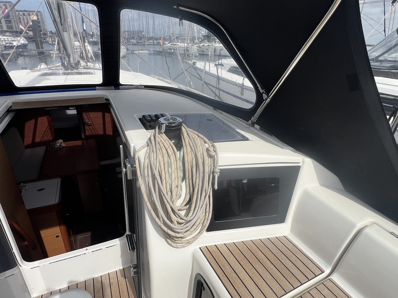 Dufour 360 GL — foto 39 van 45