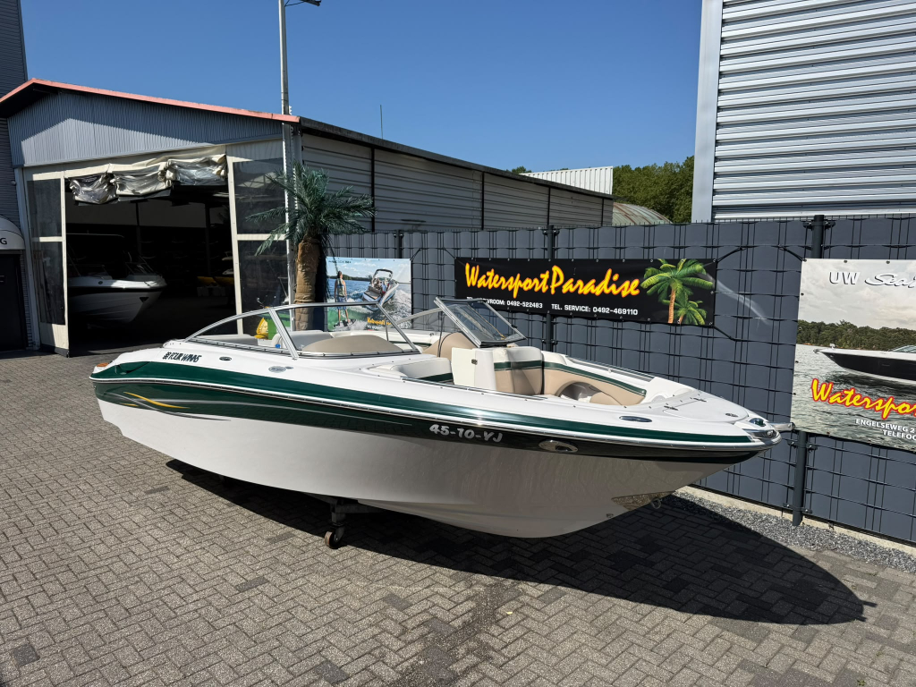 Four Winns Horizon 210