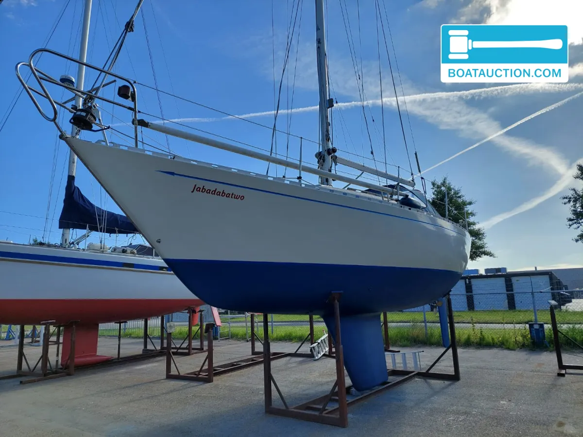 Standfast 33