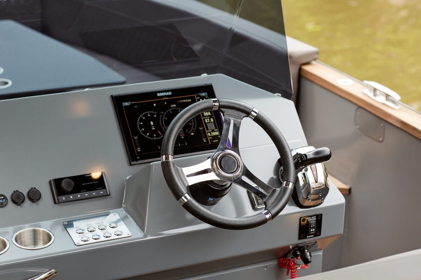 Futuro ZX25 Outboard — foto 9 van 12