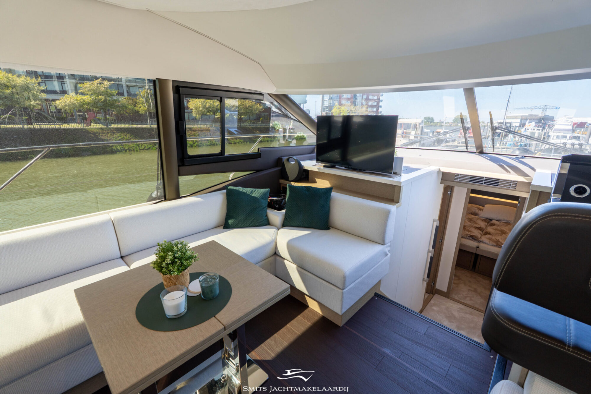 Prestige 590 Flybridge — foto 28 van 154