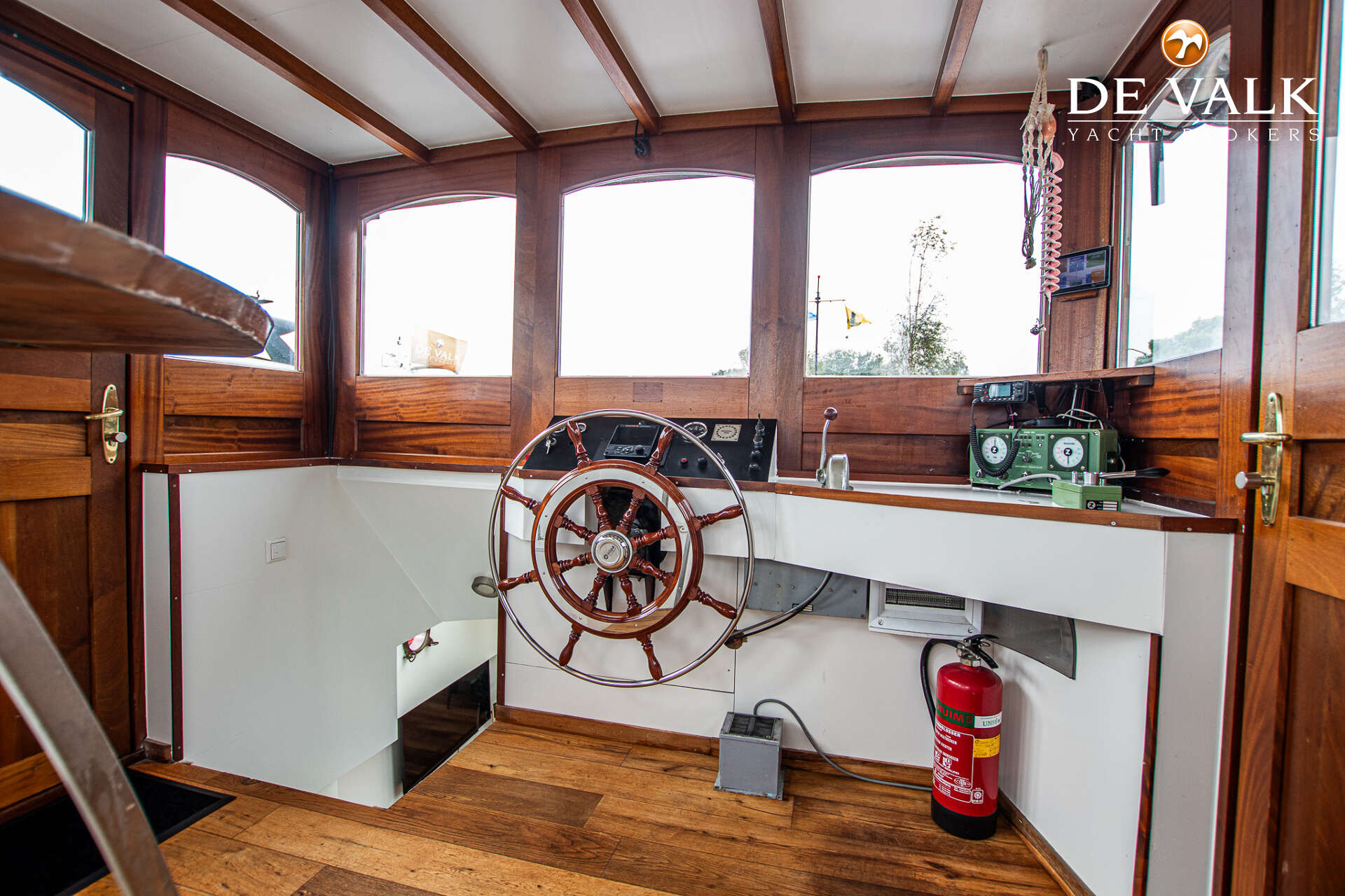 Luxe motor 28M — foto 21 van 44