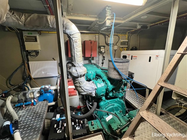 Bronsveen Spitsgatkotter 14.98 — foto 41 van 68