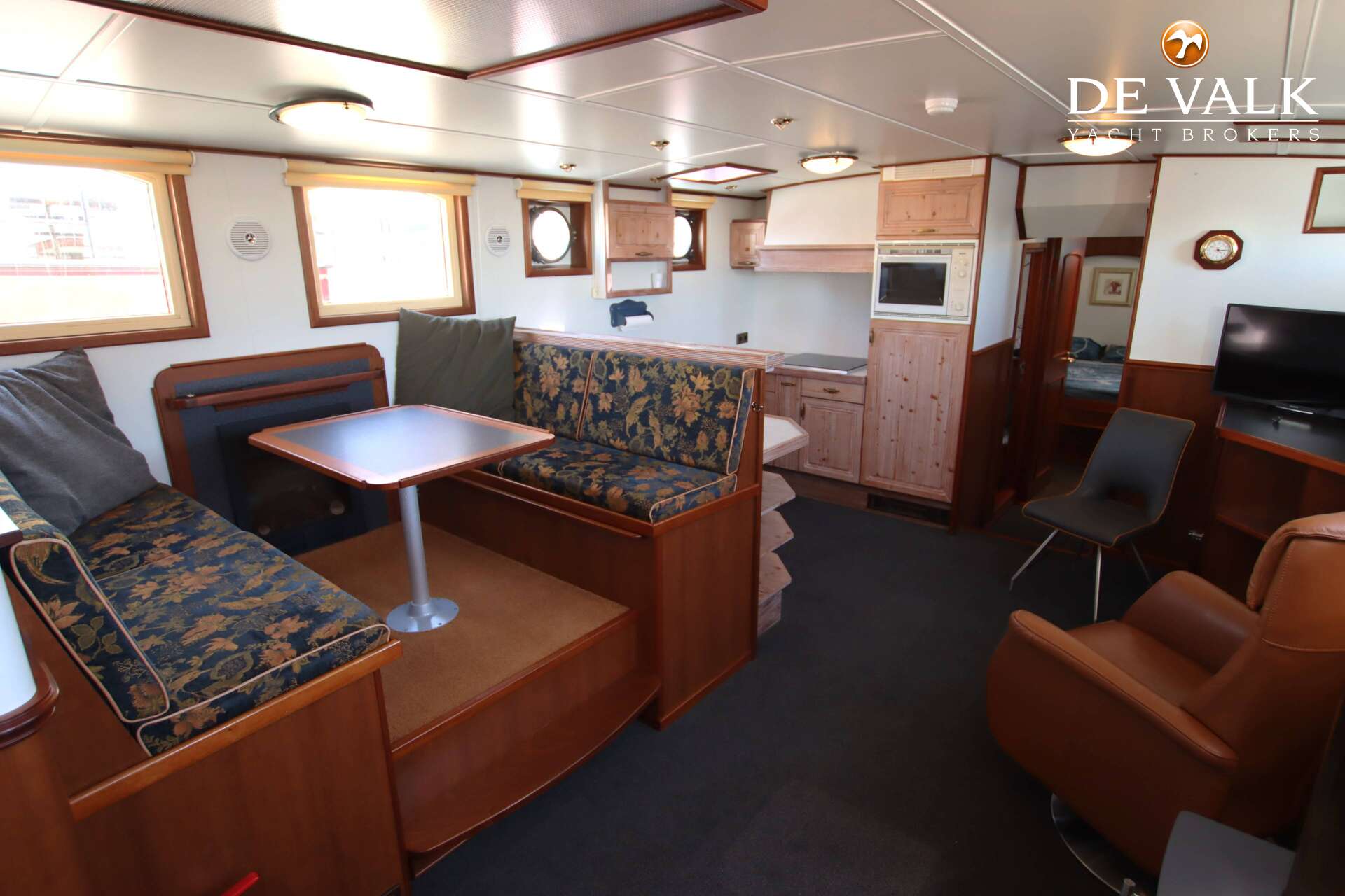 Luxe motor 22 m — foto 21 van 37
