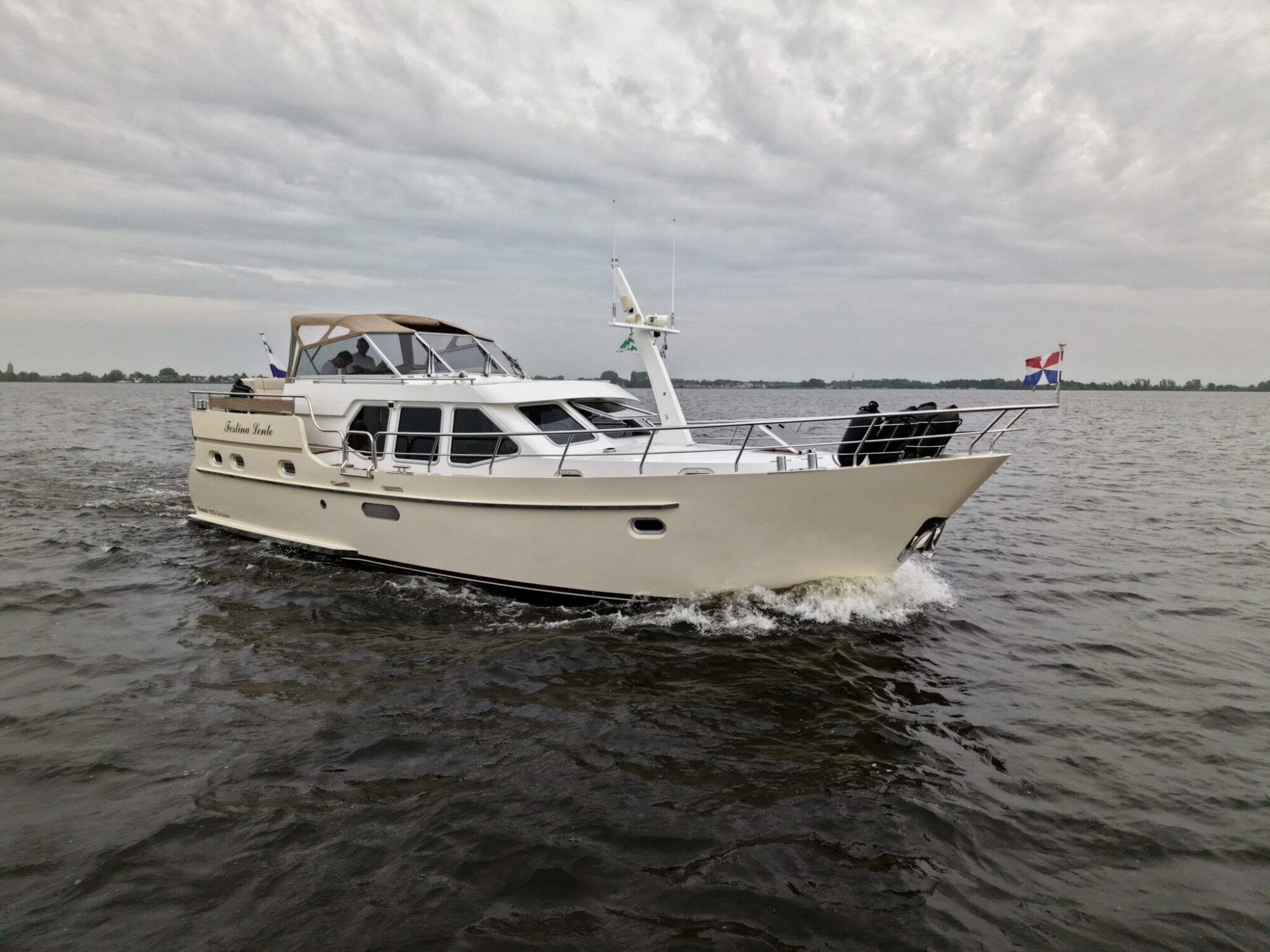 Van Vossen Parade 12.70 AK Exclusive — foto 43 van 56