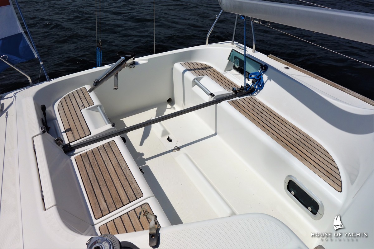 Beneteau First 300 Spirit — foto 3 van 12