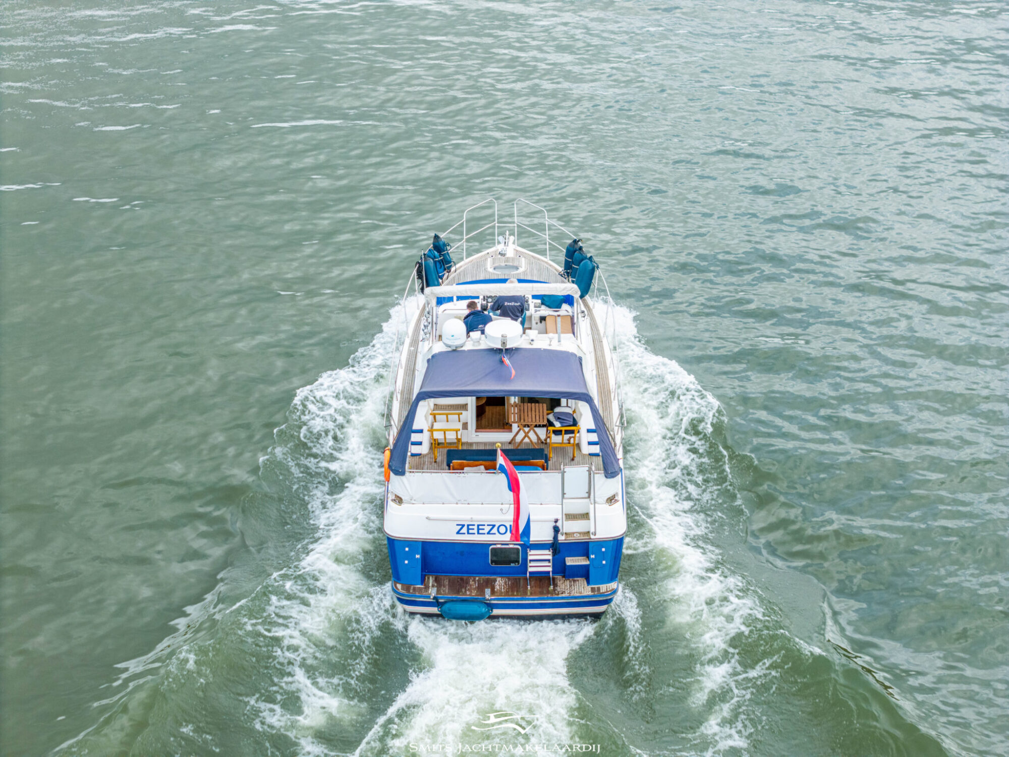 Astor 37 Flybridge — foto 49 van 54