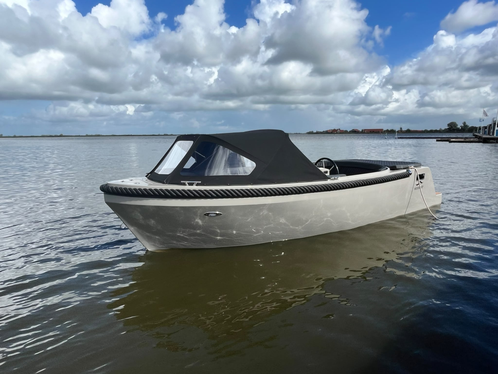 Meersloep 600 – BJ 2025 – Honda 20 PK – Zeer compleet — foto 3 van 13