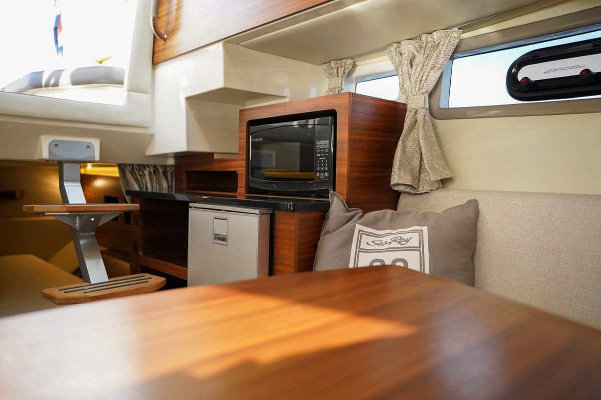 Sea Ray Sundancer 290 — foto 63 van 76