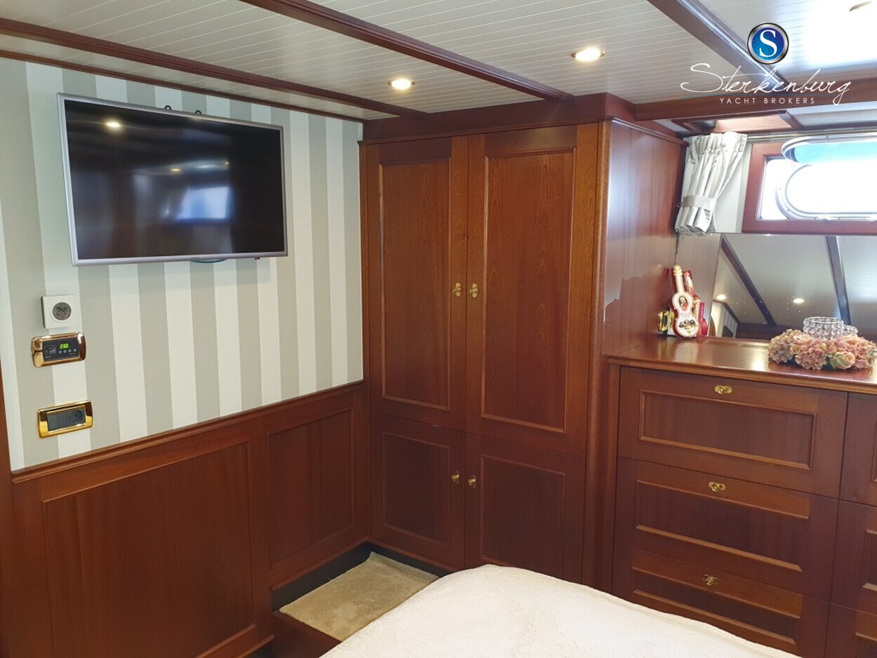 Alm Delfino 60 — foto 36 van 48