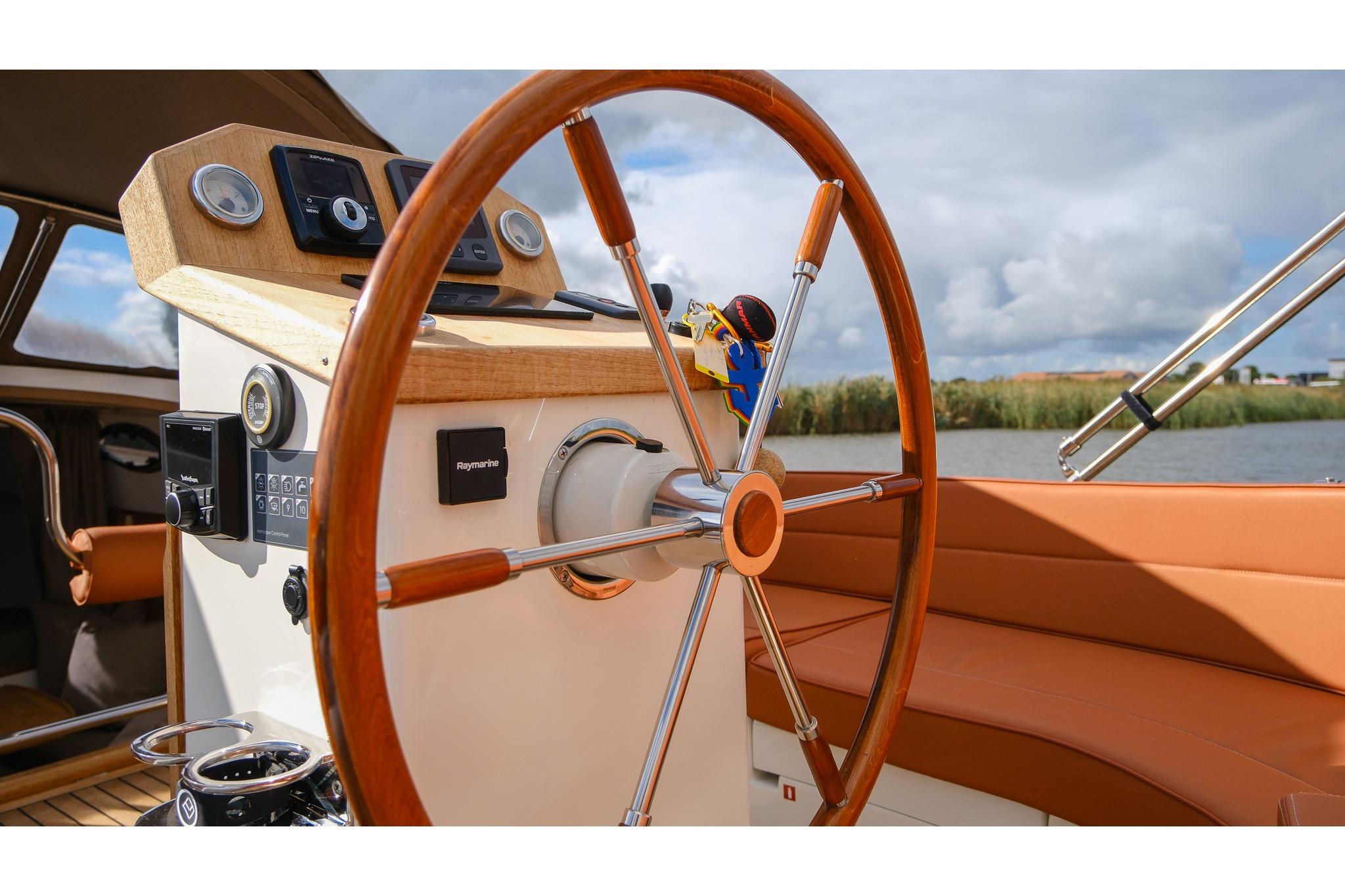 Makma Caribbean 31 MK3 – 170 pk — foto 11 van 42