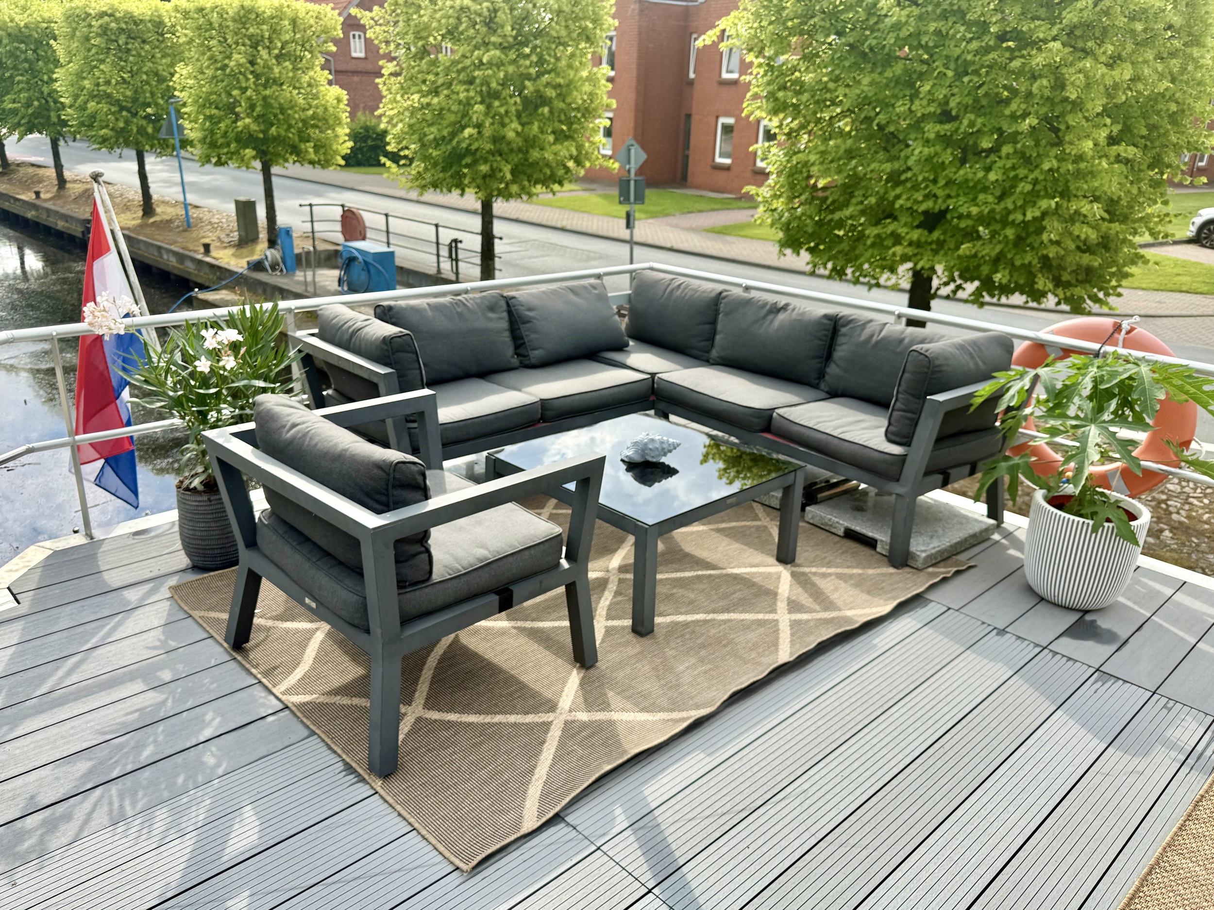 VaarAppartement 'Black Pearl' Royaal Varende Houseboat XL — foto 12 van 35