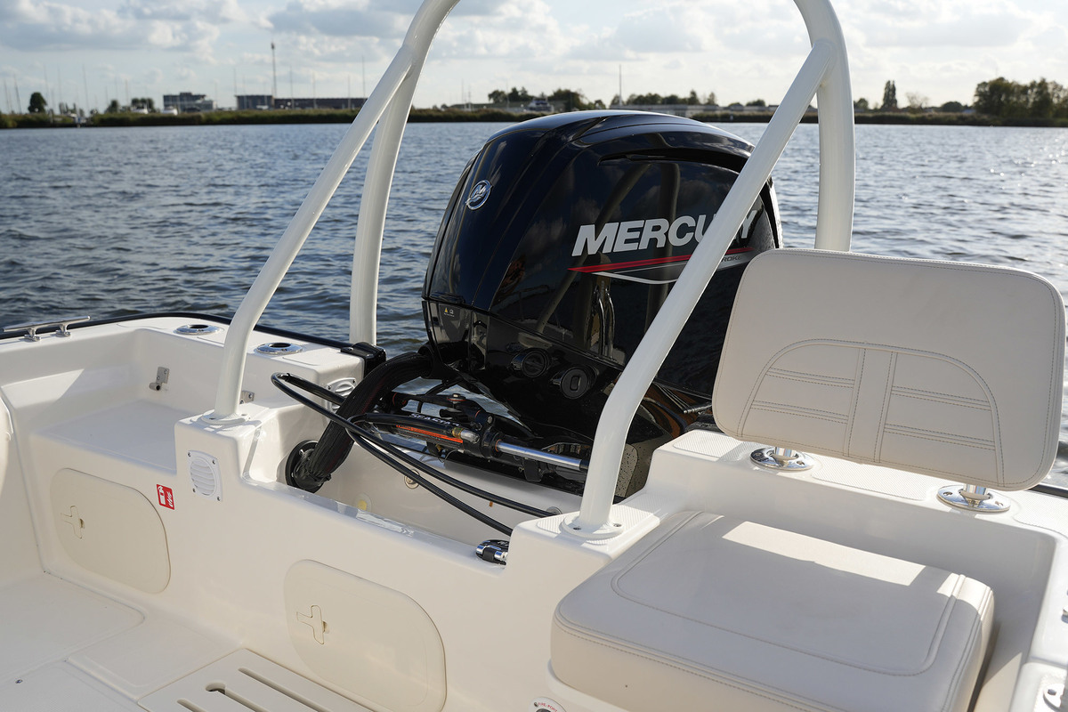 Boston Whaler 170 Montauk — foto 19 van 44