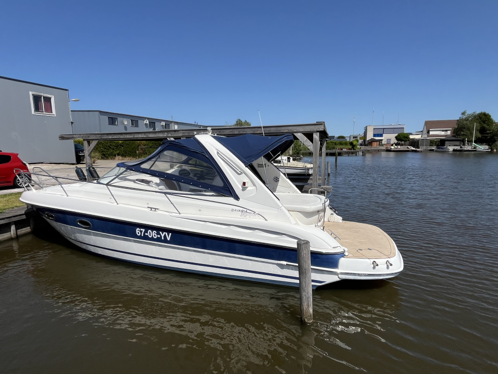 Bavaria  30 Sport — foto 1 van 23