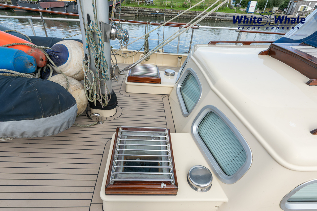 Pieter Beeldsnijder  Stagzeil schoener custom built refit — foto 24 van 87