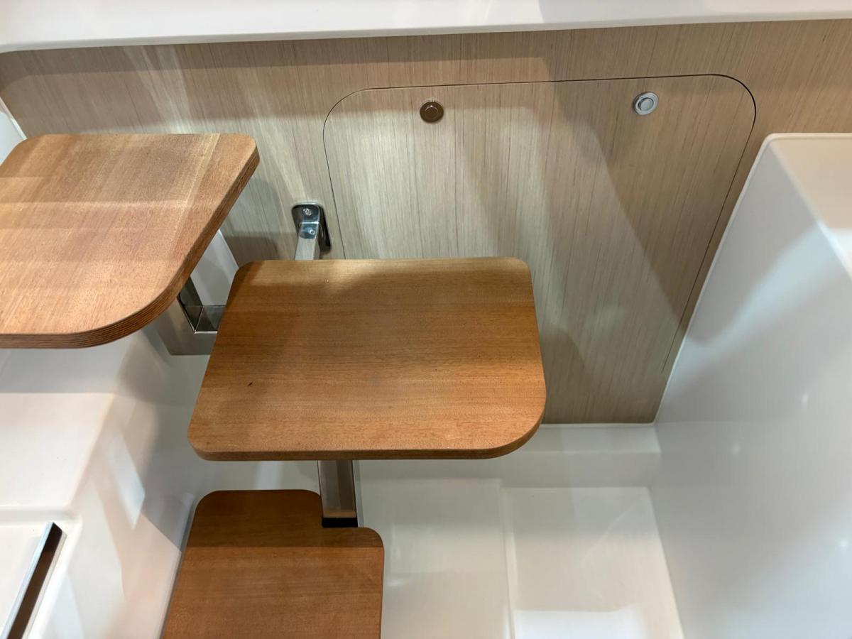 Jeanneau TH33 Twin-Hull — foto 18 van 29