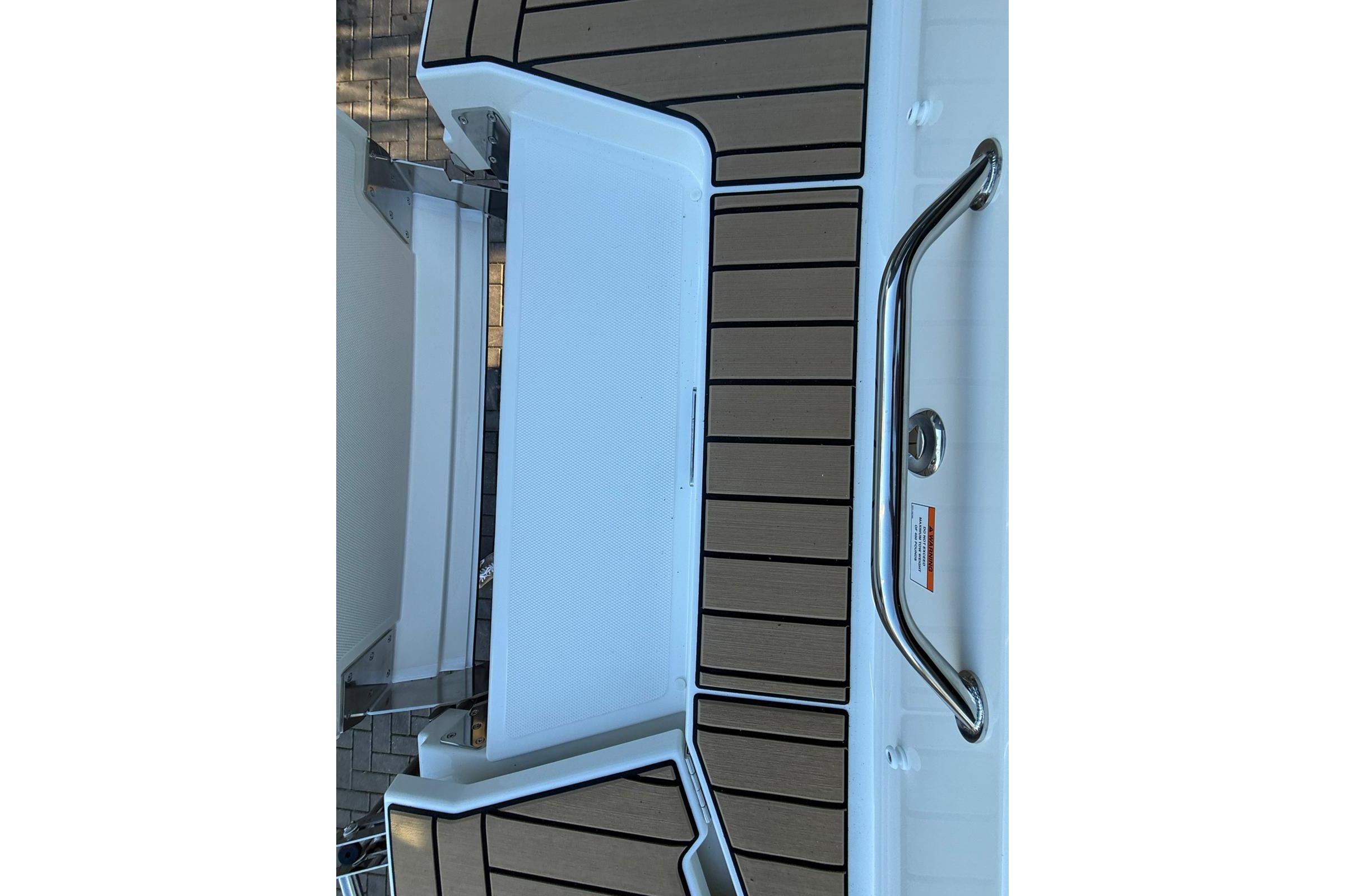 Sea Ray SDX 230 — foto 31 van 32