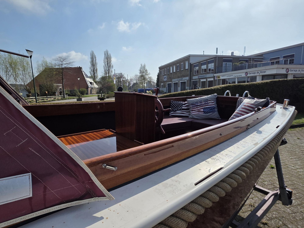 Stalen vlet / sloep — foto 5 van 17