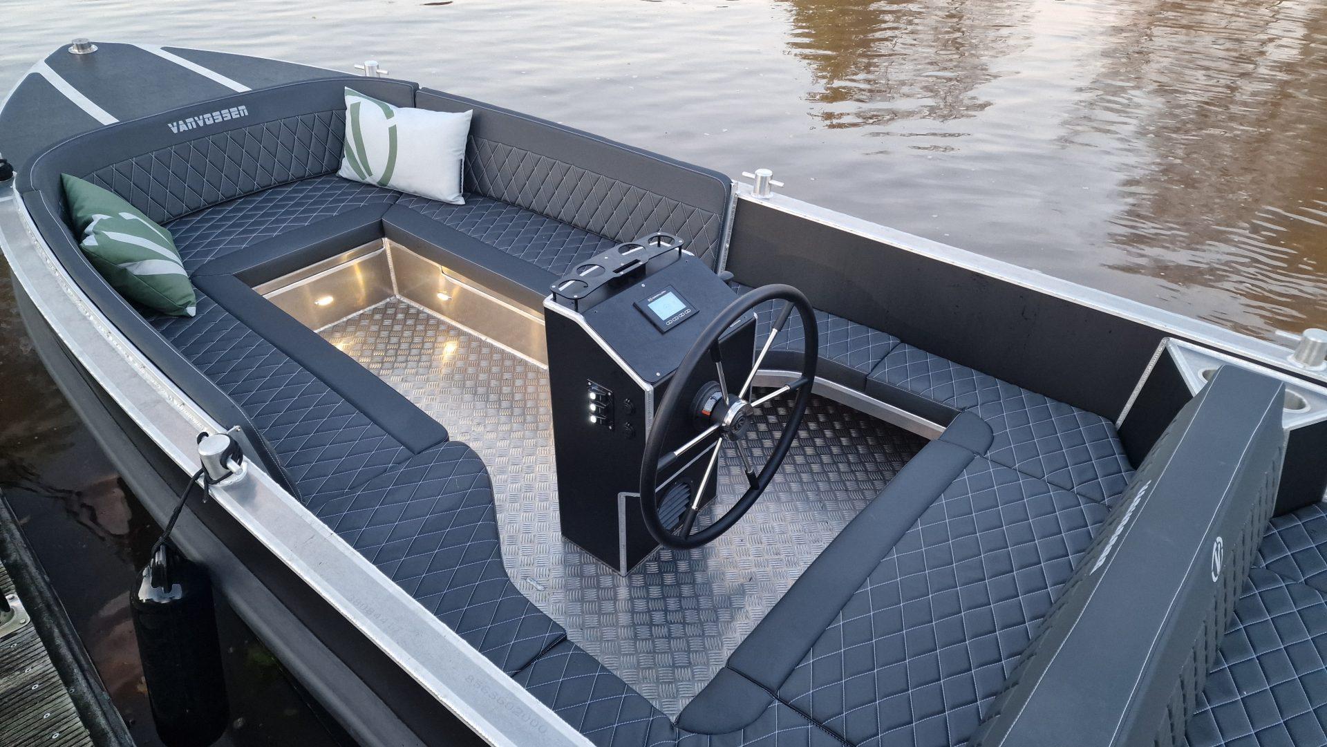 Van Vossen Plugin E tender 595 DE GROOTSTE SLOEPENSHOWROOM VAN NEDERLAND — foto 6 van 18