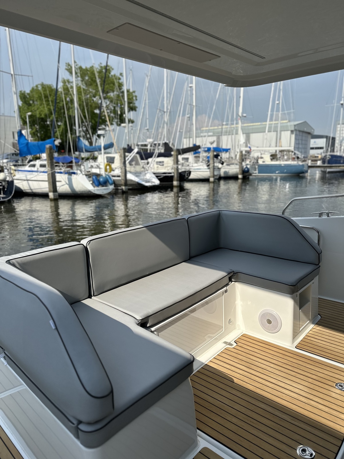 Delphia Yachts Delphia 10 Sedan ELEKTRISCH — foto 3 van 12