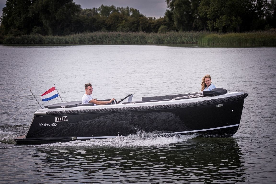 Maxima 600 tender — foto 13 van 19