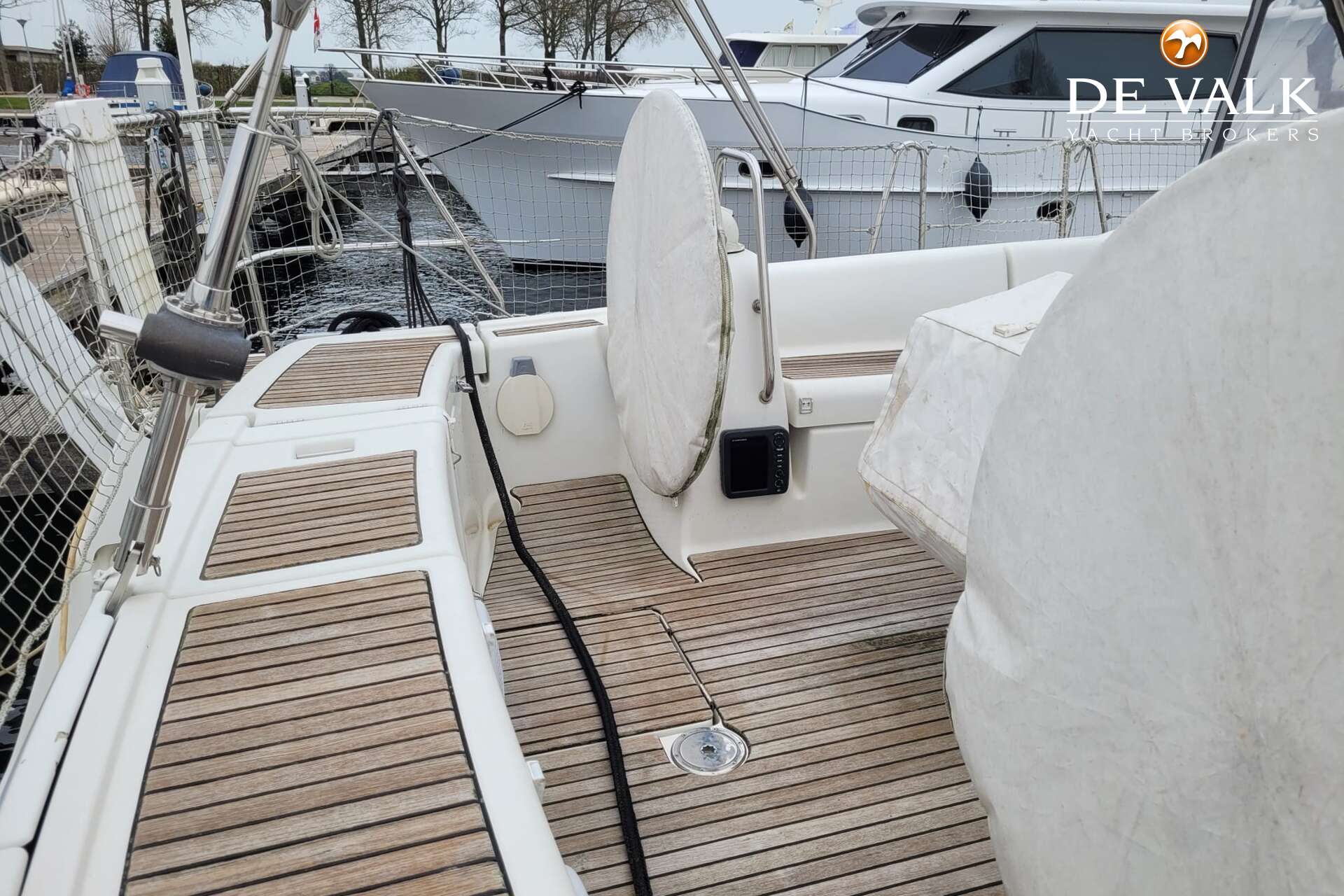 Beneteau Oceanis 54 — foto 9 van 38