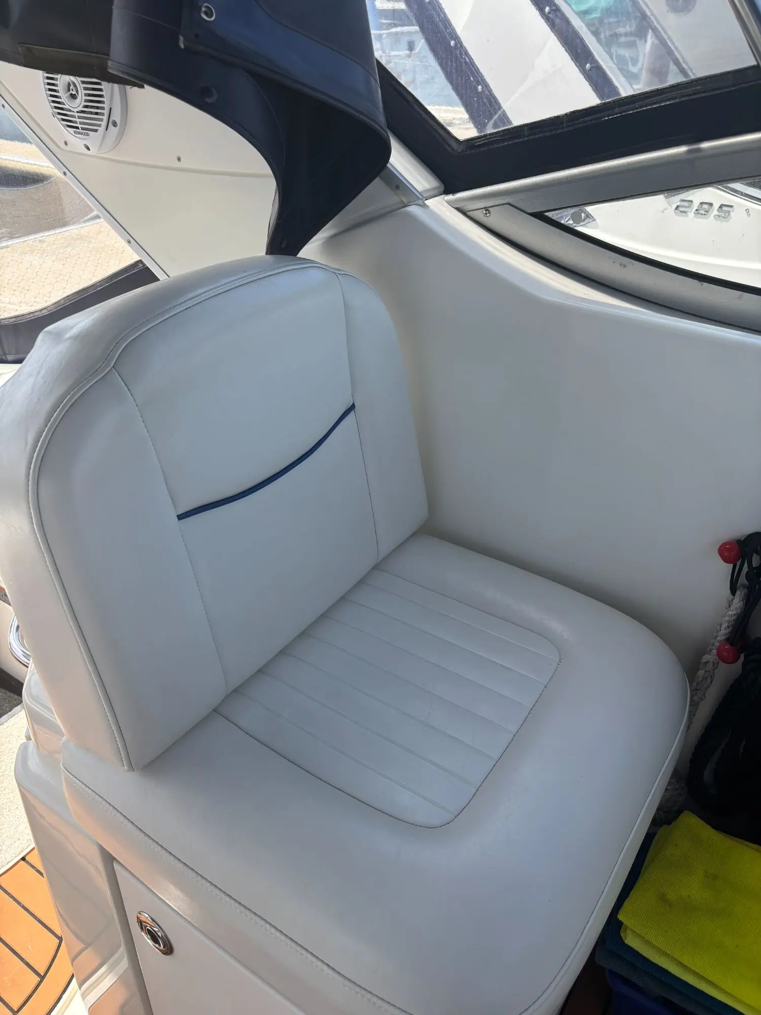 Bayliner 305 Ciera Sunbridge (2004) — foto 9 van 21