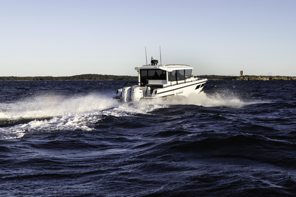 Quarken 35 Cabin + 2xF300 Yamaha — foto 9 van 65