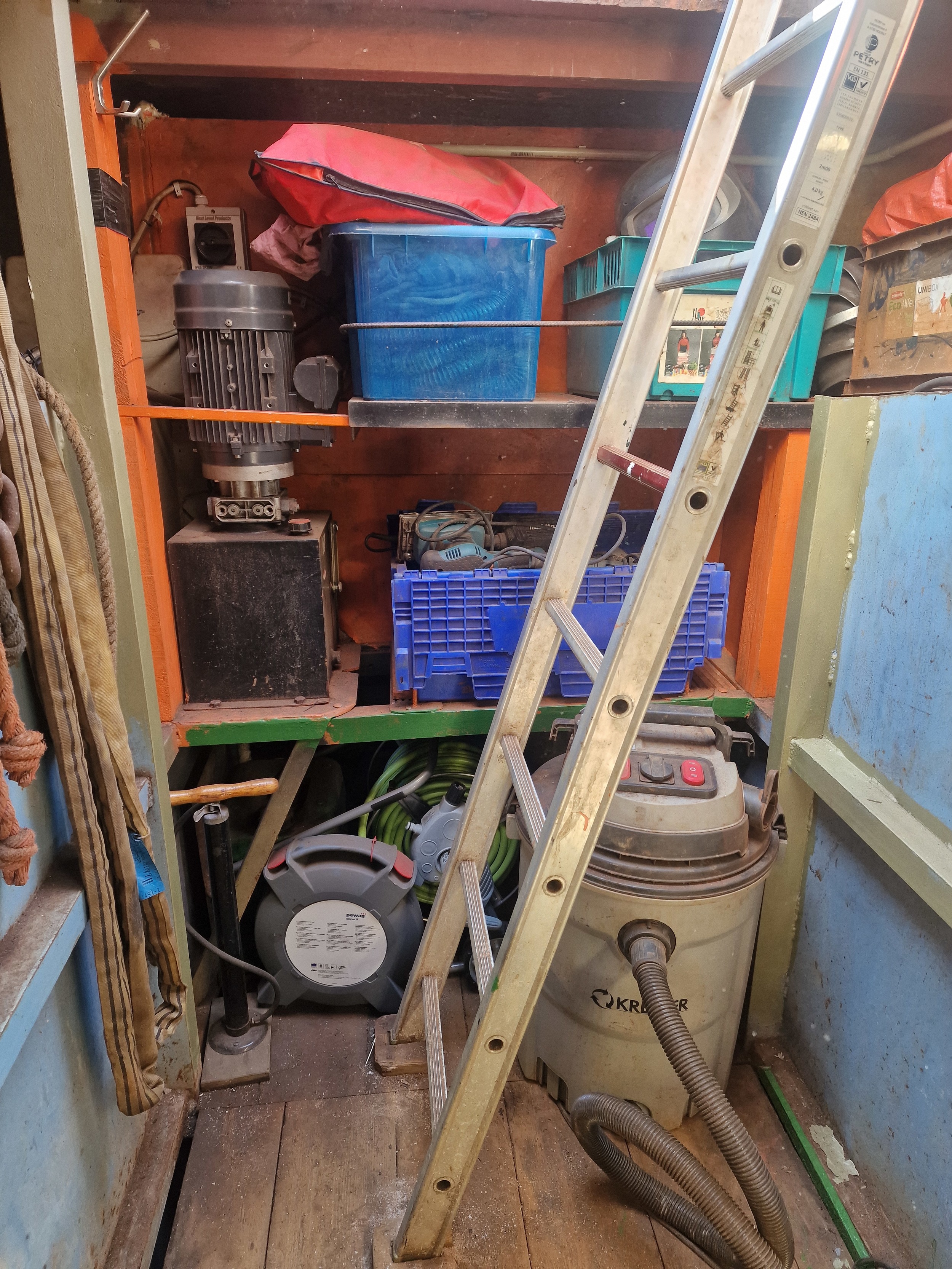Ex Viskottter/ Varend Woonschip 21.05 — foto 68 van 75