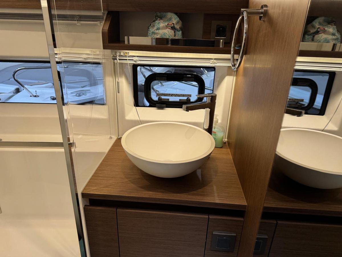 JEANNEAU NC37 met slechts 87 uur! — foto 39 van 42
