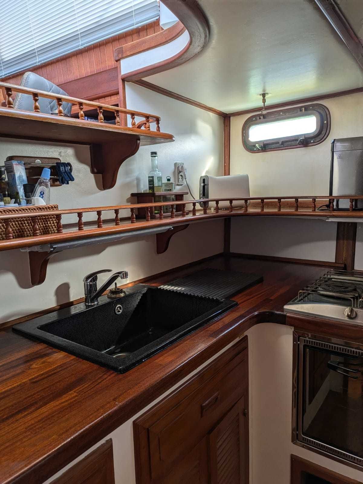 Island Trader 40 — foto 23 van 39
