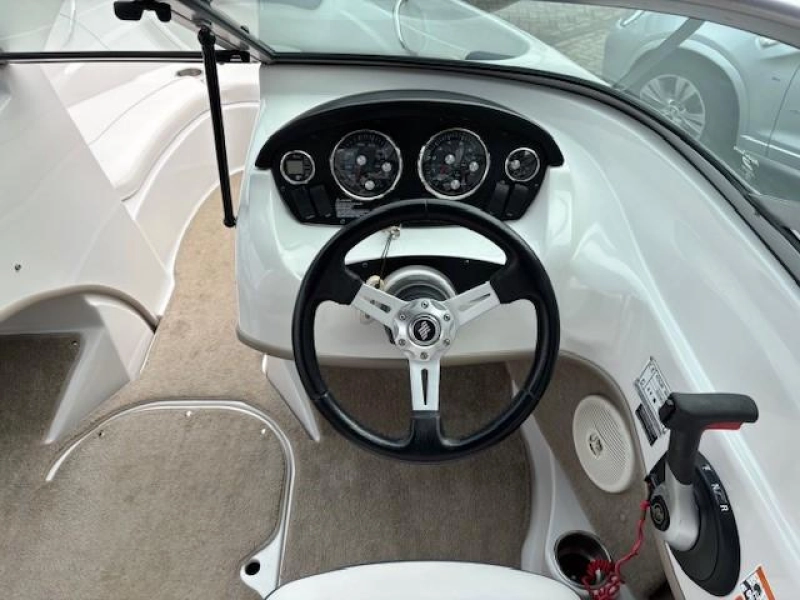 Four Winns H180 LE — foto 7 van 12