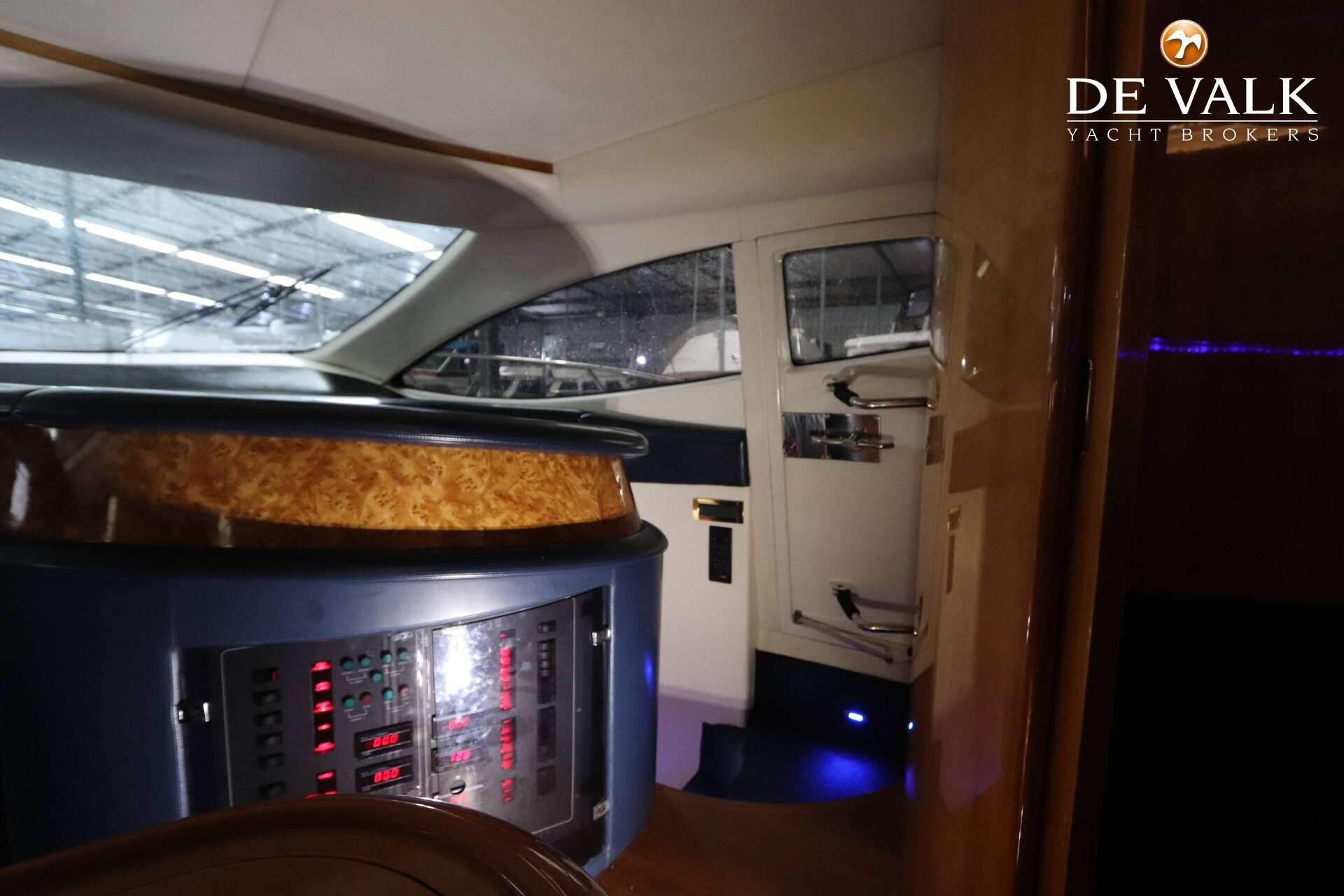 Azimut 68 Plus — foto 30 van 41