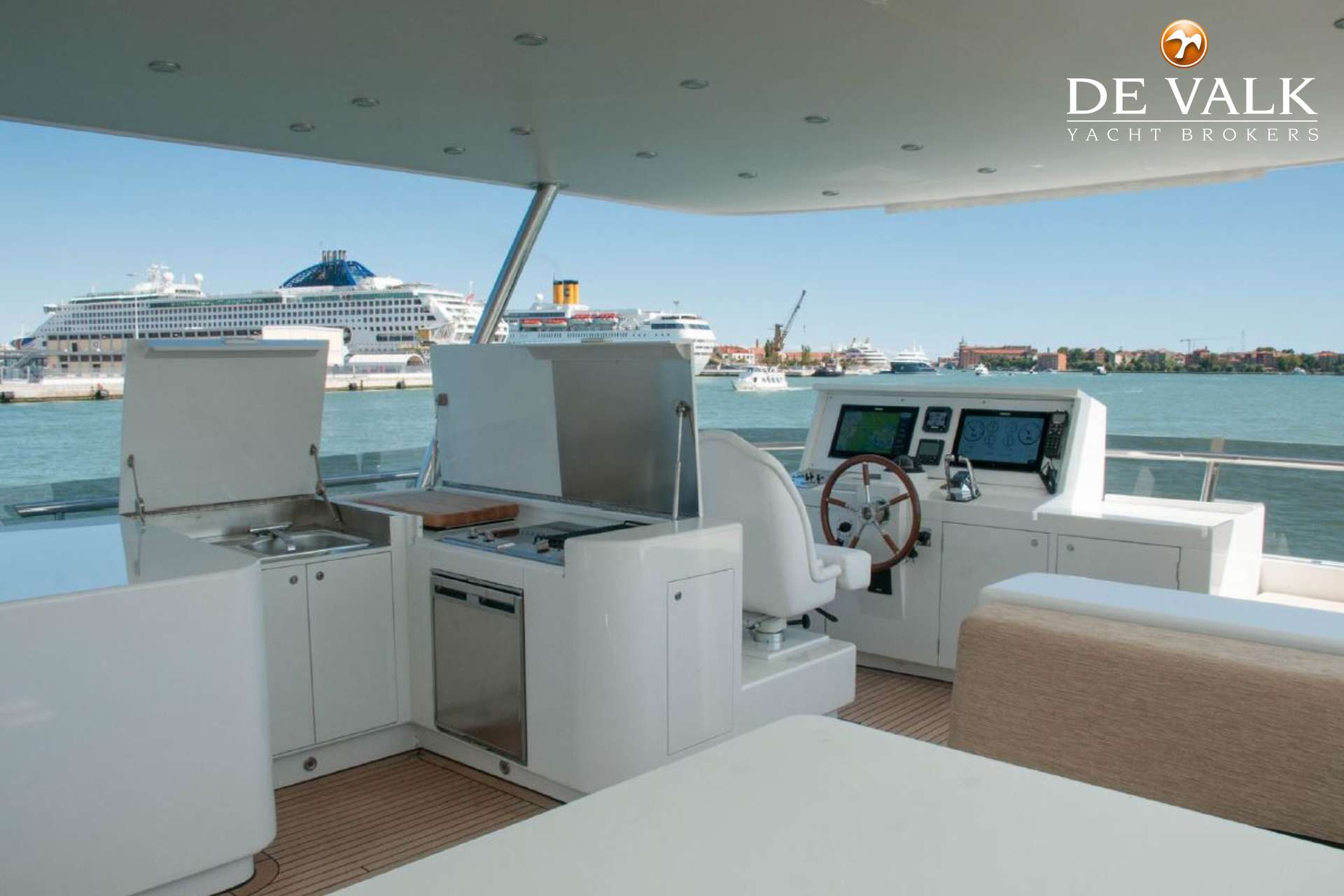 Favaro Yachts Explorer 76 — foto 15 van 38