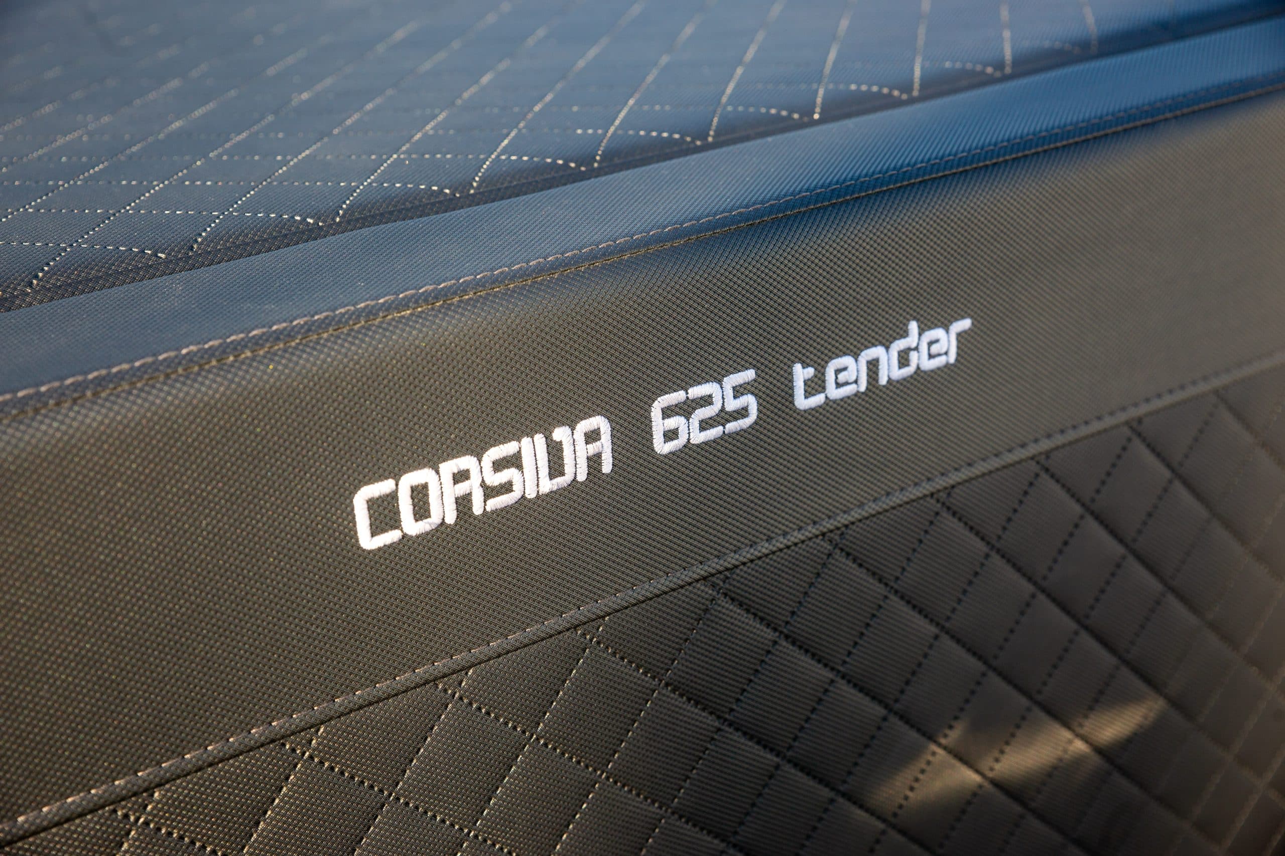 Corsiva 625 Tender — foto 11 van 14