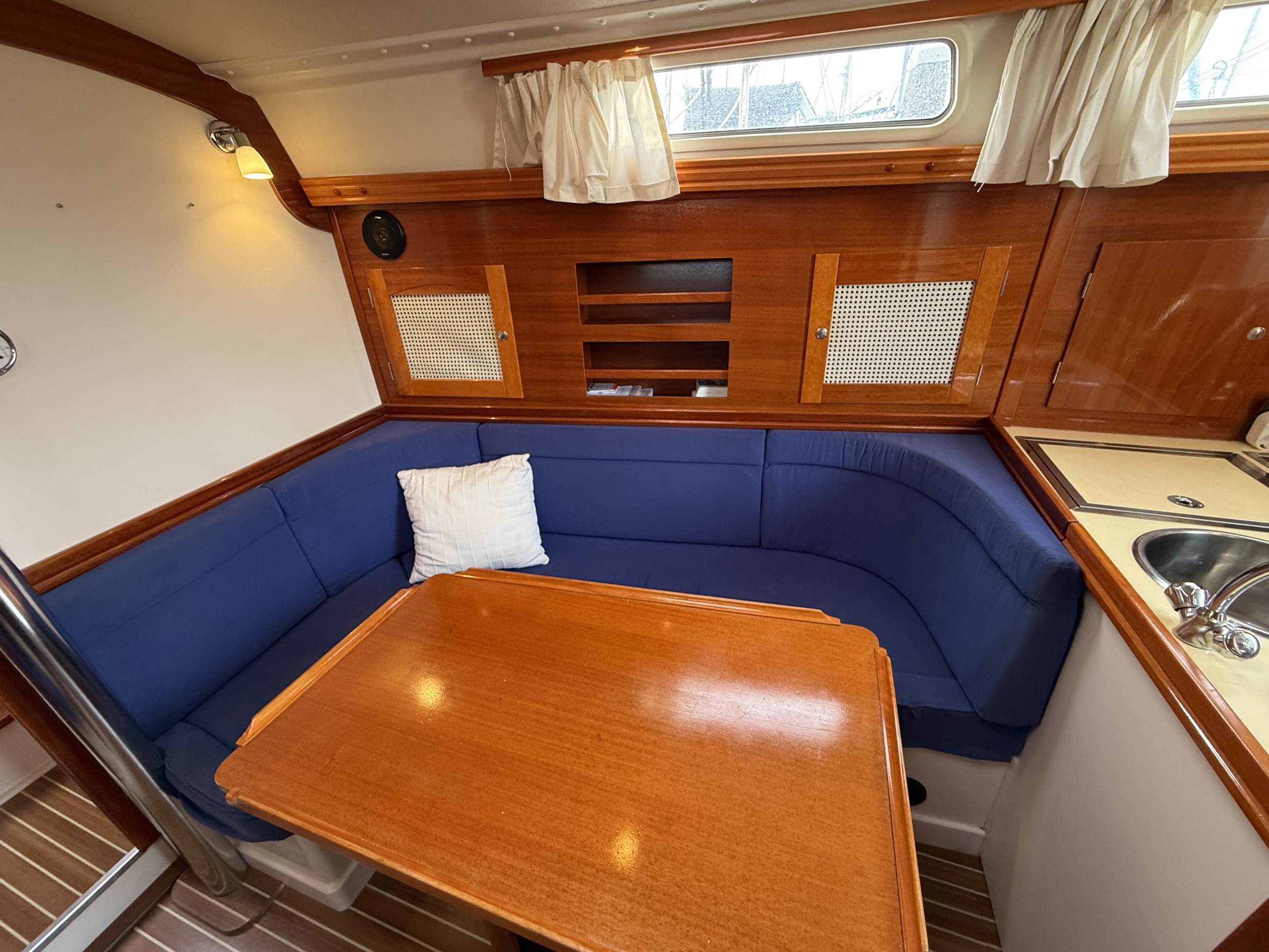 Hanse 341 — foto 4 van 27